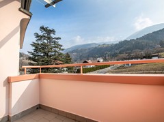 Trilocale mansardato con terrazza, balcone, cantina e garage doppio - Foto 11
